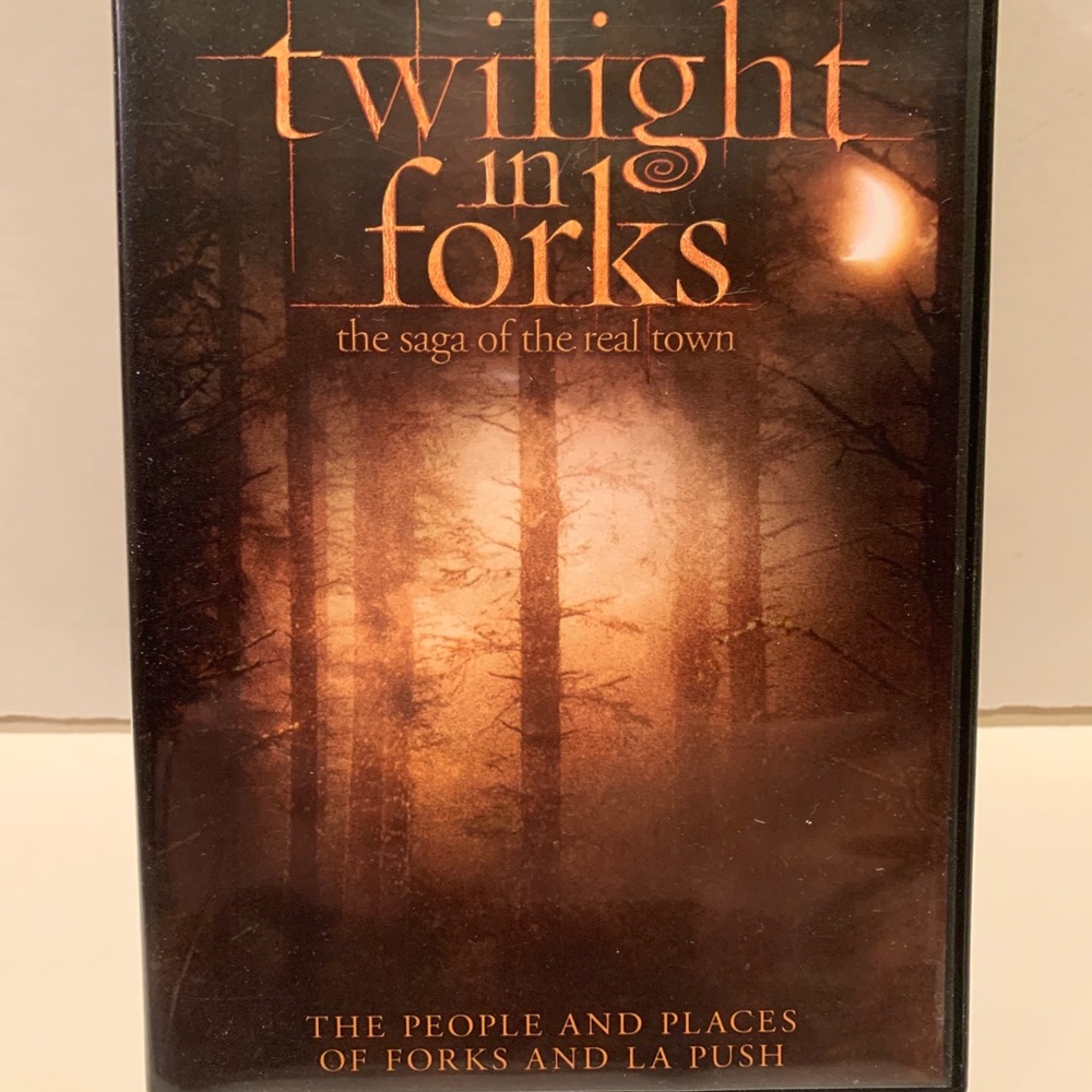 TWILIGHT IN FORKS DVD.